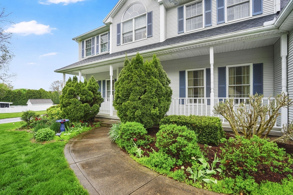 46 Gloria Drive, Westfield, MA Photo #4