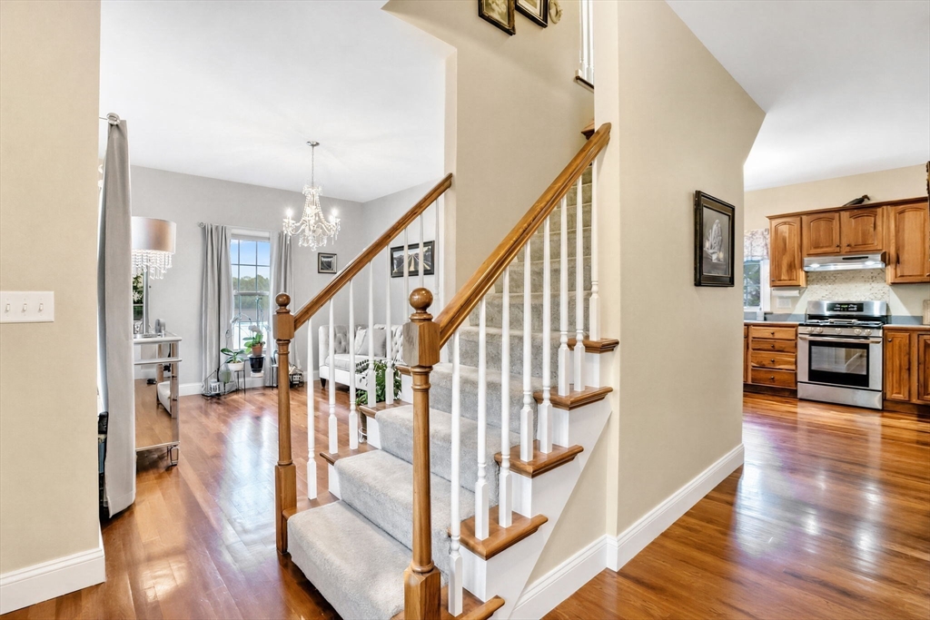 46 Gloria Drive, Westfield, MA Photo #6