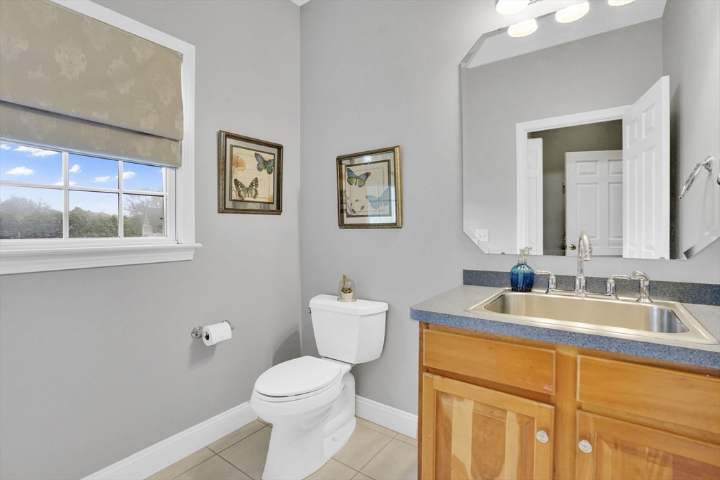 46 Gloria Drive, Westfield, MA Photo #14