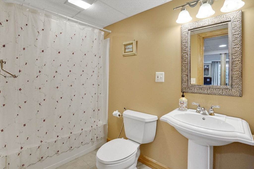 46 Gloria Drive, Westfield, MA Photo #35
