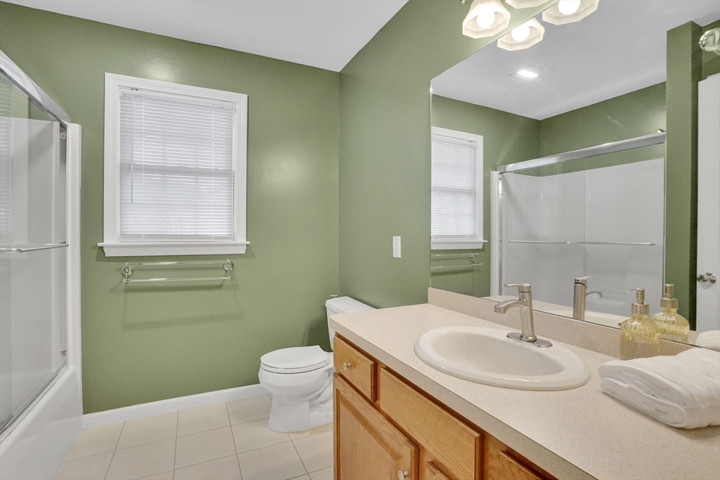 46 Gloria Drive, Westfield, MA Photo #25