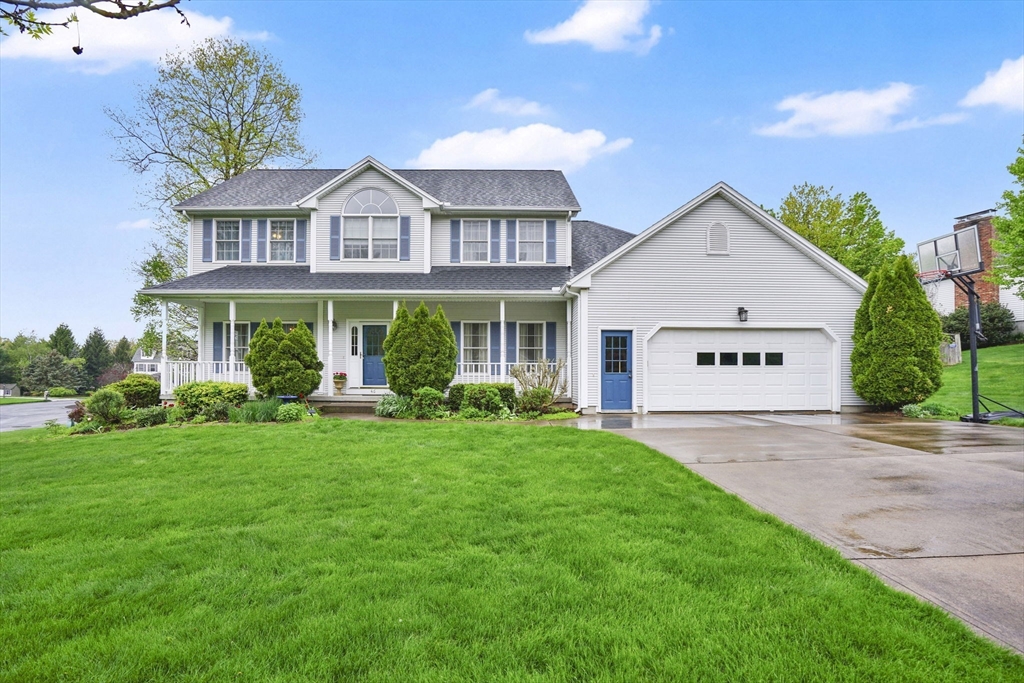 46 Gloria Drive, Westfield, MA Photo #2