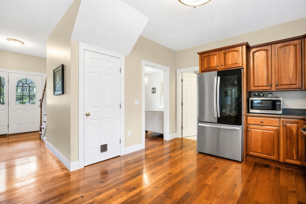 46 Gloria Drive, Westfield, MA Photo #11