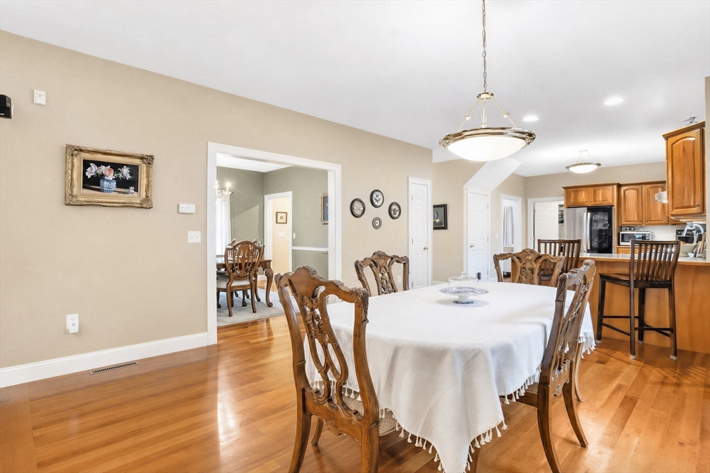 46 Gloria Drive, Westfield, MA Photo #18