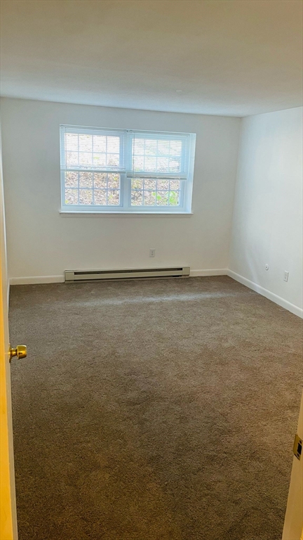 881 Main St 4