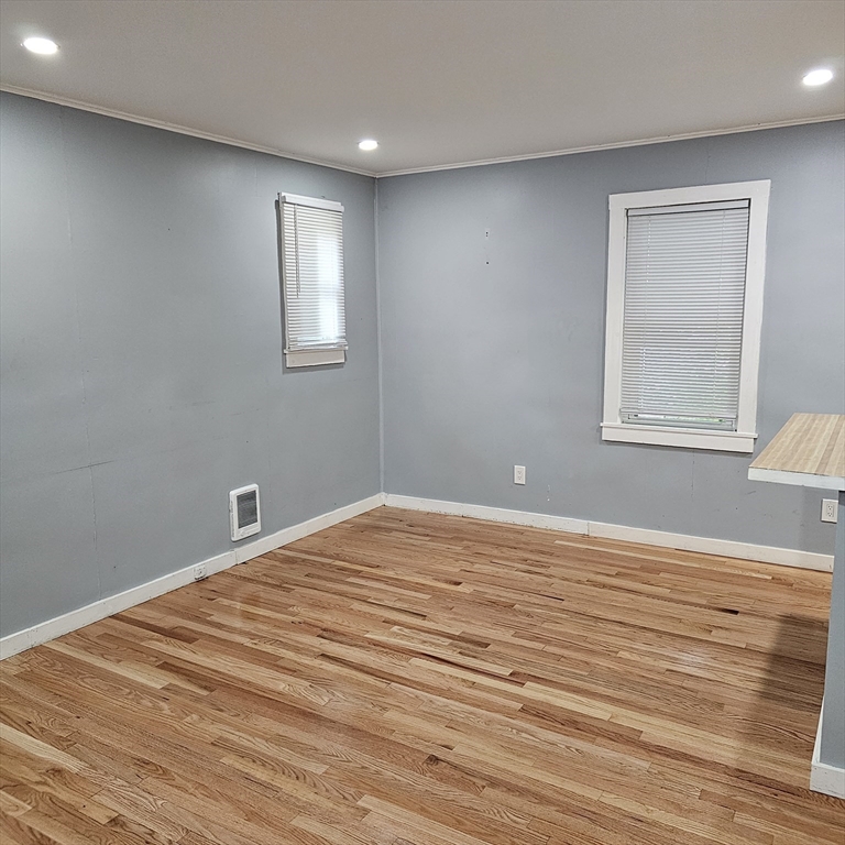 106 Walnut St 2