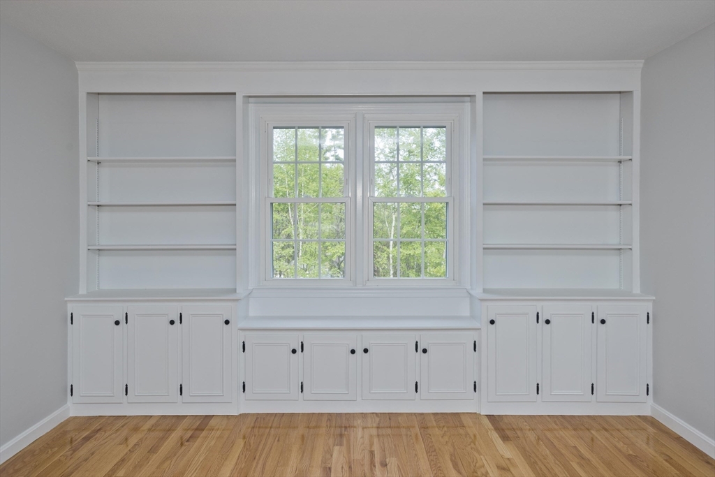 Wilbraham, Massachusetts 01095, United States, 5 Bedrooms Bedrooms, ,3 BathroomsBathrooms,Residential,Active,166248