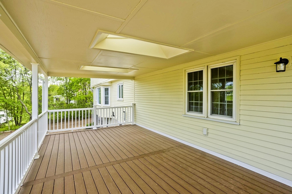 Wilbraham, Massachusetts 01095, United States, 5 Bedrooms Bedrooms, ,3 BathroomsBathrooms,Residential,Active,166248