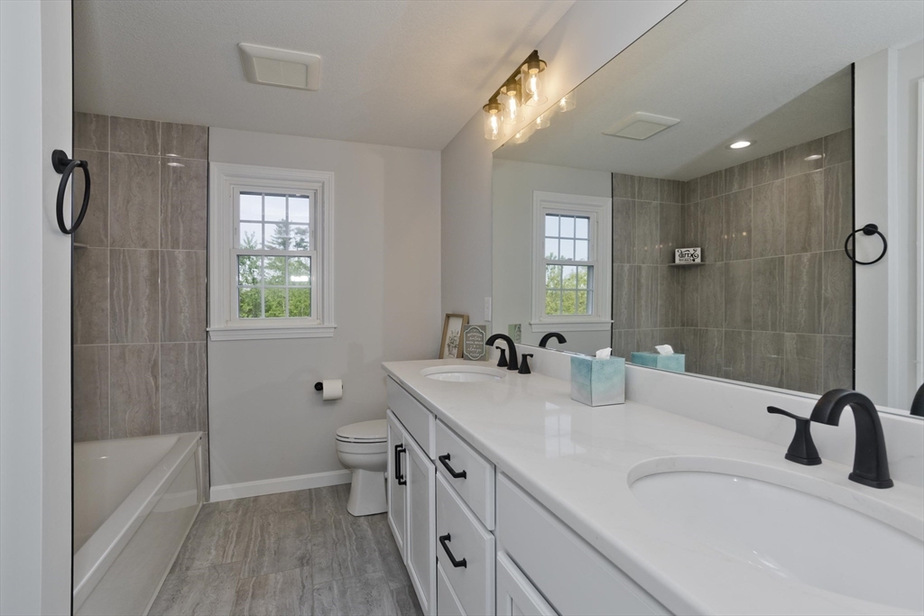 Wilbraham, Massachusetts 01095, United States, 5 Bedrooms Bedrooms, ,3 BathroomsBathrooms,Residential,Active,166248