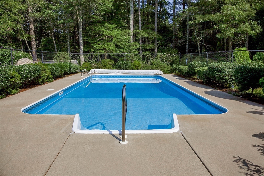 7 Upland Way