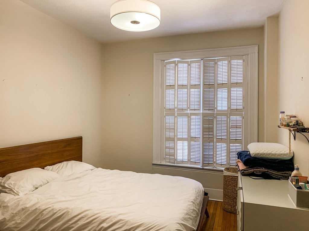 295 Commonwealth Ave. 5C