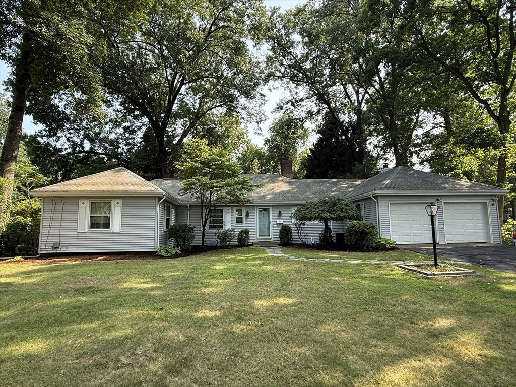 Photo 1 of 23 — 97 Overlook Dr, Springfield, MA 01118