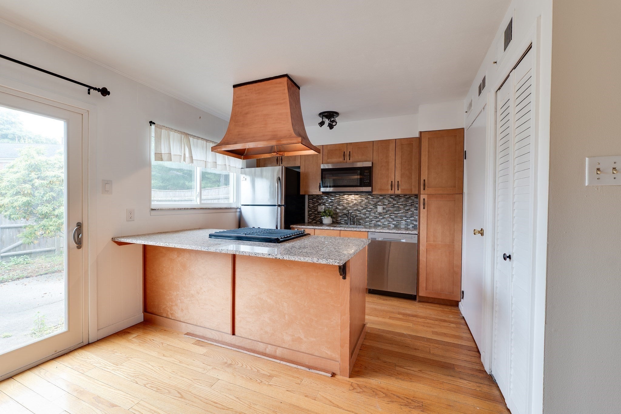 1173 Dickinson St #1173, Springfield, MA Photo #7