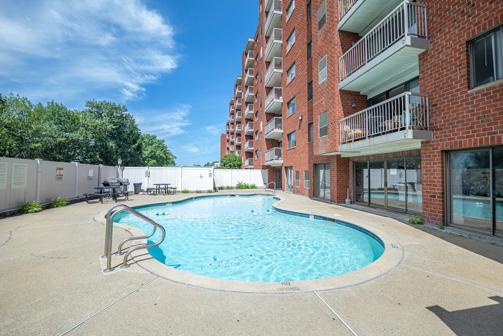 30 Revere Beach Pkwy #610, Medford, MA Photo #28