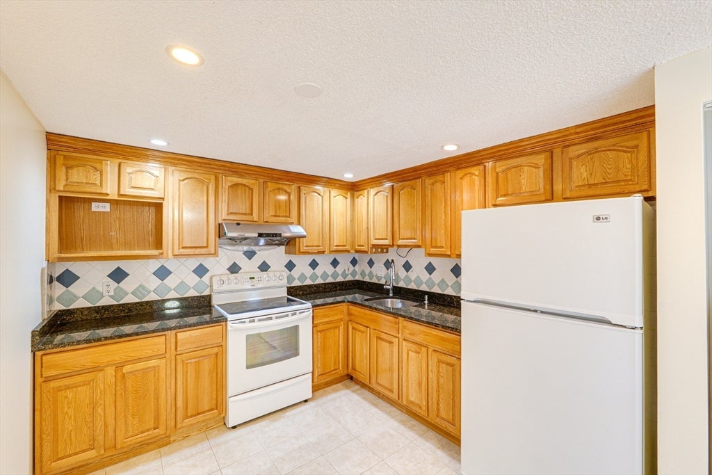 30 Revere Beach Pkwy #610, Medford, MA Photo #10