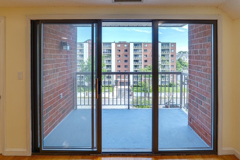 30 Revere Beach Pkwy #610, Medford, MA Photo #13