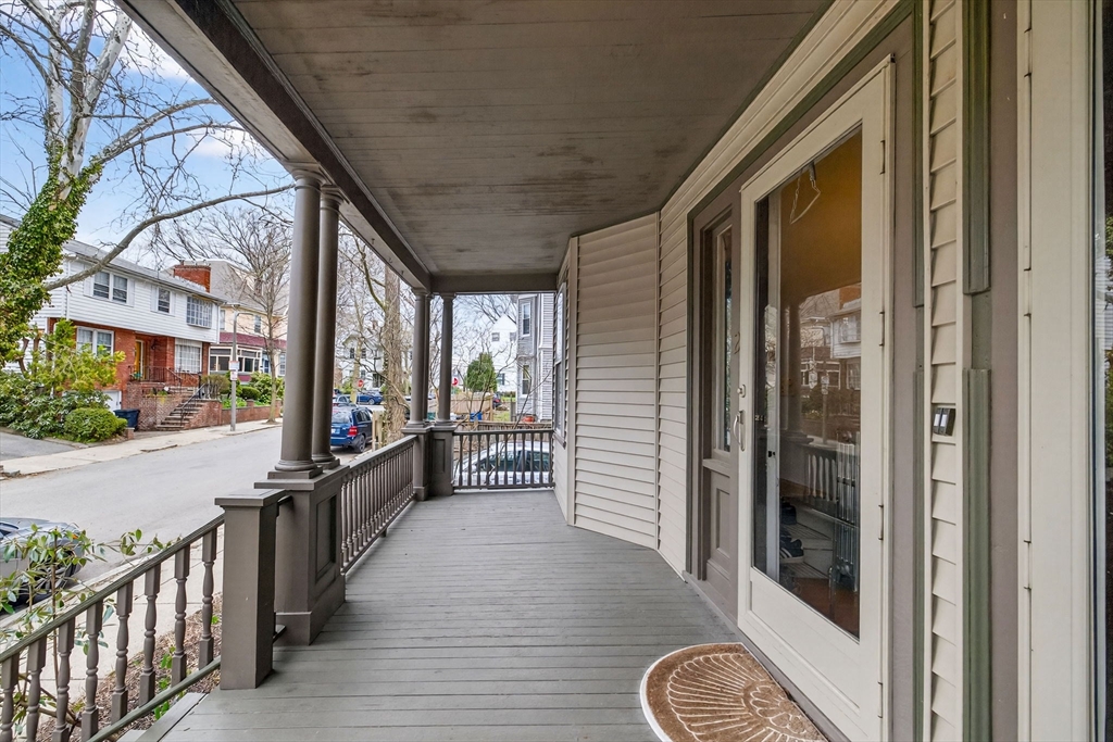 2 Moultrie St 2