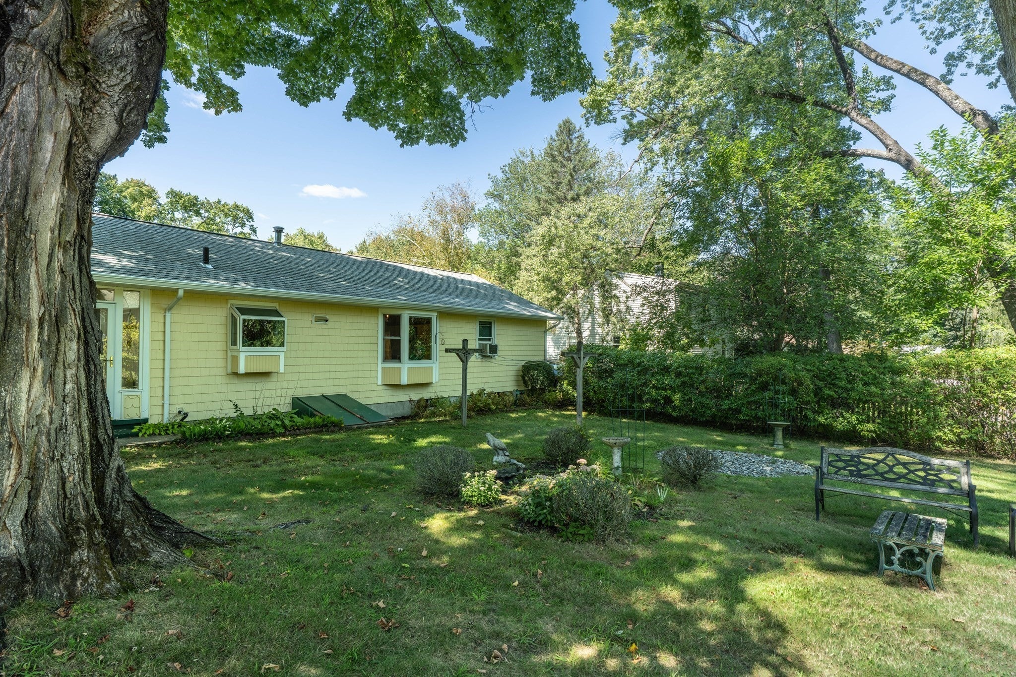 25 Murphy Ter, Northampton, MA, 25 Murphy Ter, Northampton, MA Photo #4