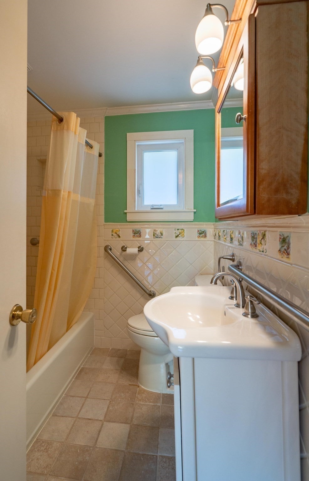 25 Murphy Ter, Northampton, MA, 25 Murphy Ter, Northampton, MA Photo #16