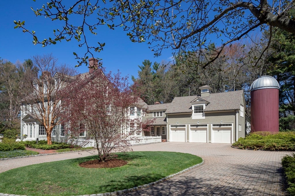43 Oak Hill Road