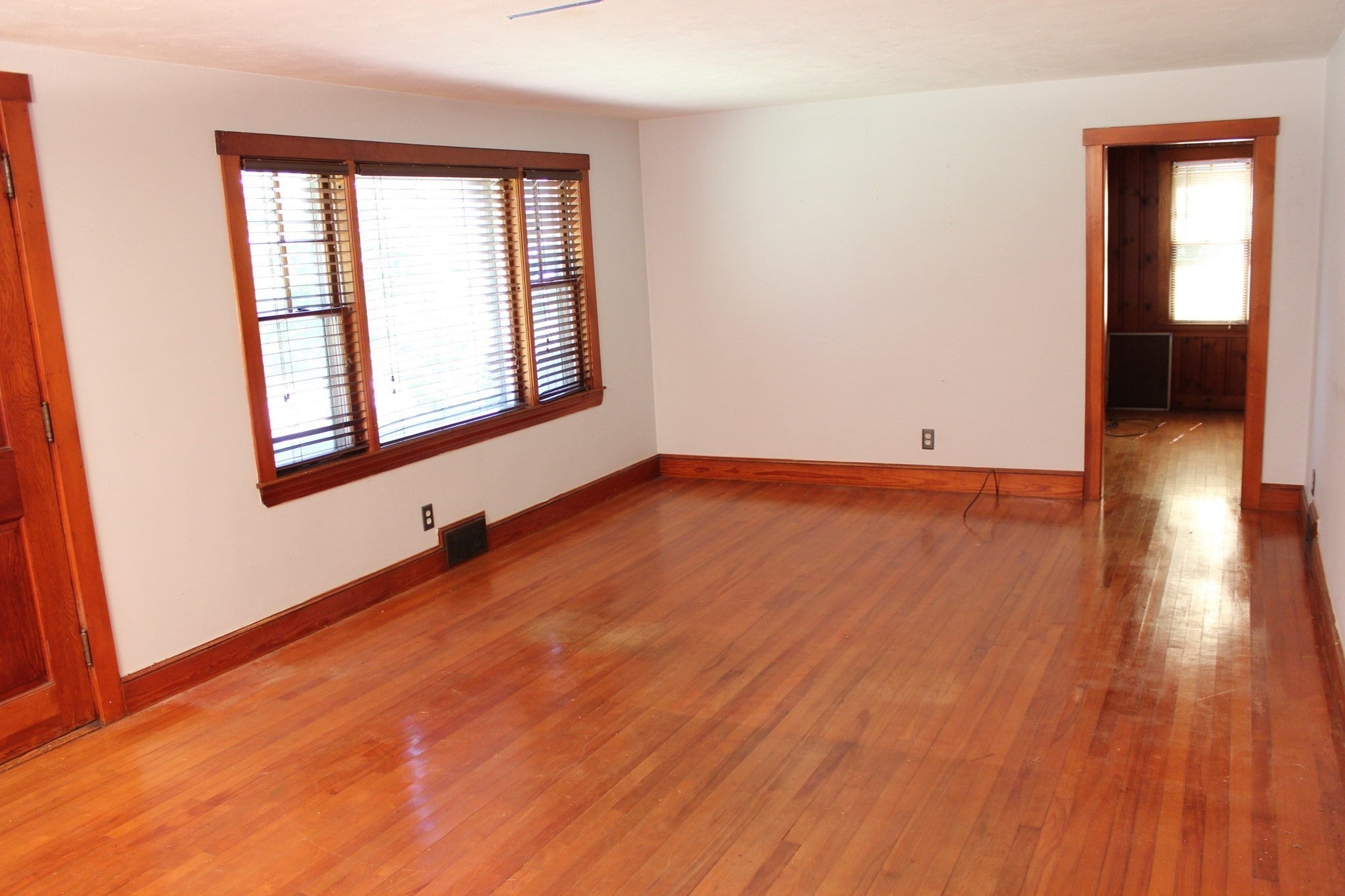 390 Worcester Rd