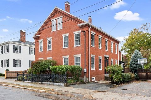 18 Olive 18 Newburyport MA 01950