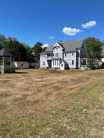 41 E Main St