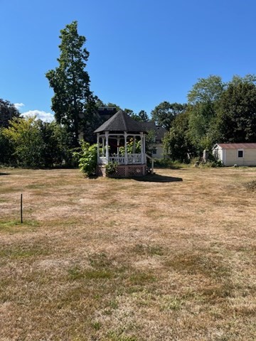 41 E Main St