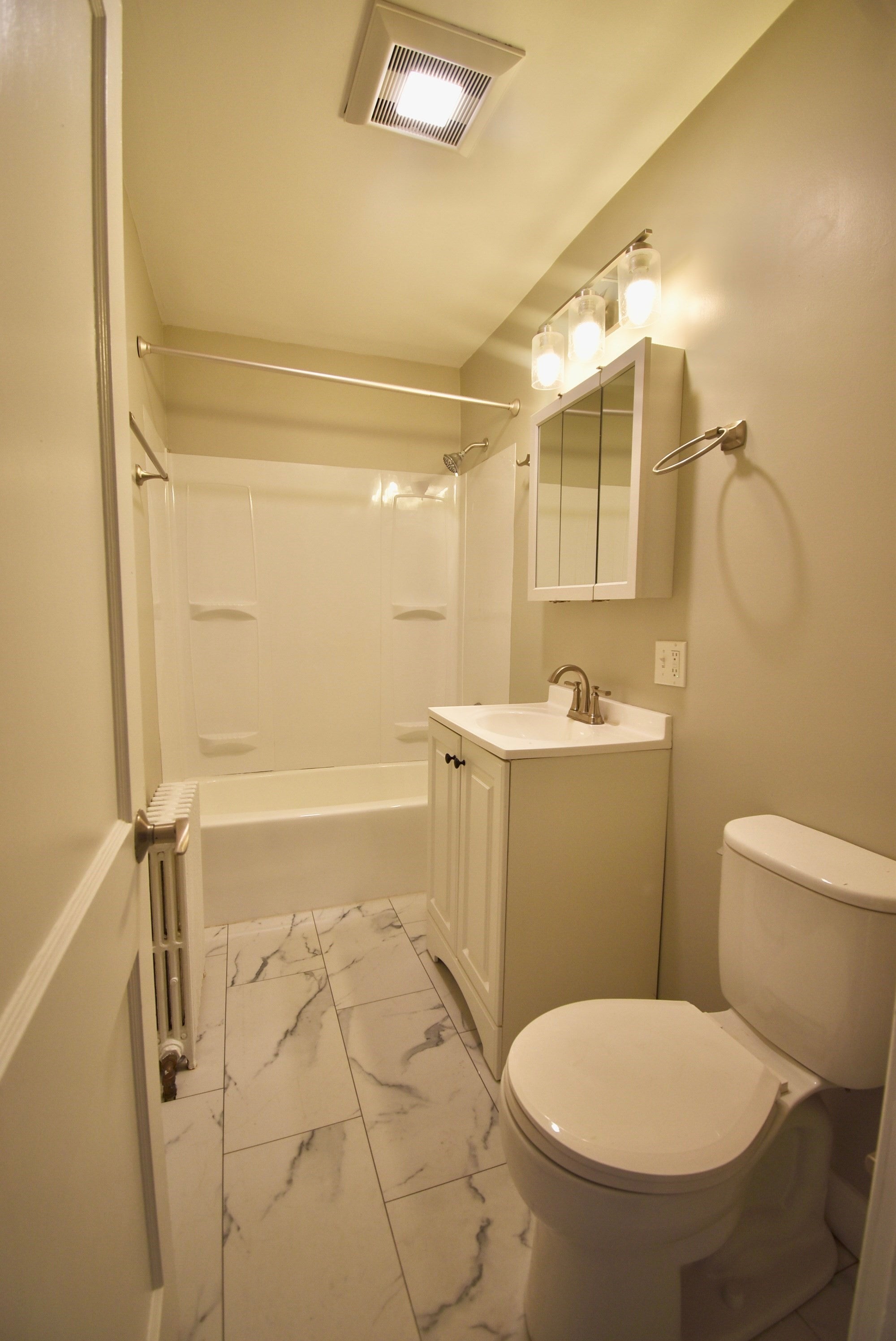 16 Magnolia Ave #1, Gloucester, MA, 16 Magnolia Ave #1, Gloucester, MA Photo #13