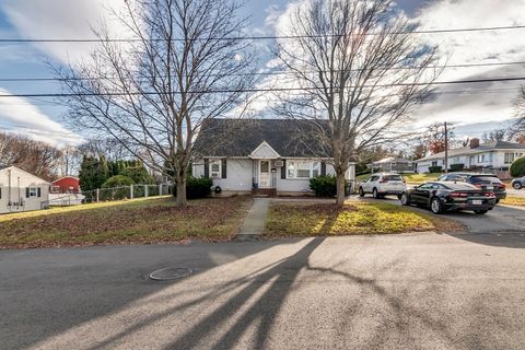 65 Clayton Ave Methuen MA 01844