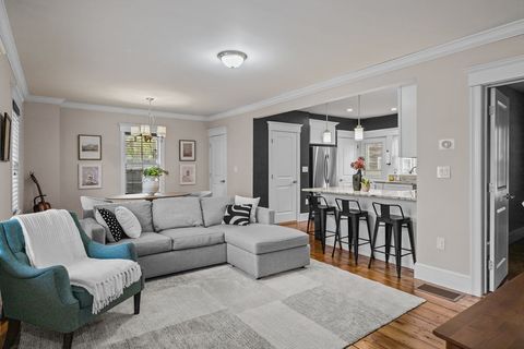 2 Griffin Pl 1 Salem MA 01970