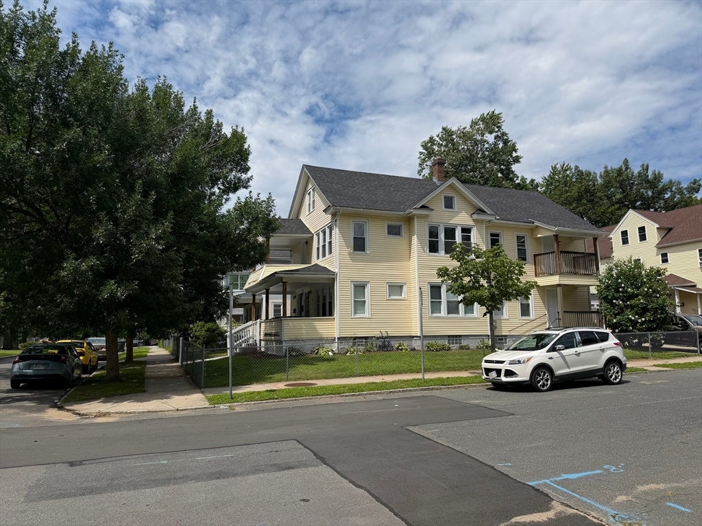 52-54 Westford Cir, Springfield, MA, 52-54 Westford Cir, Springfield, MA Photo #3