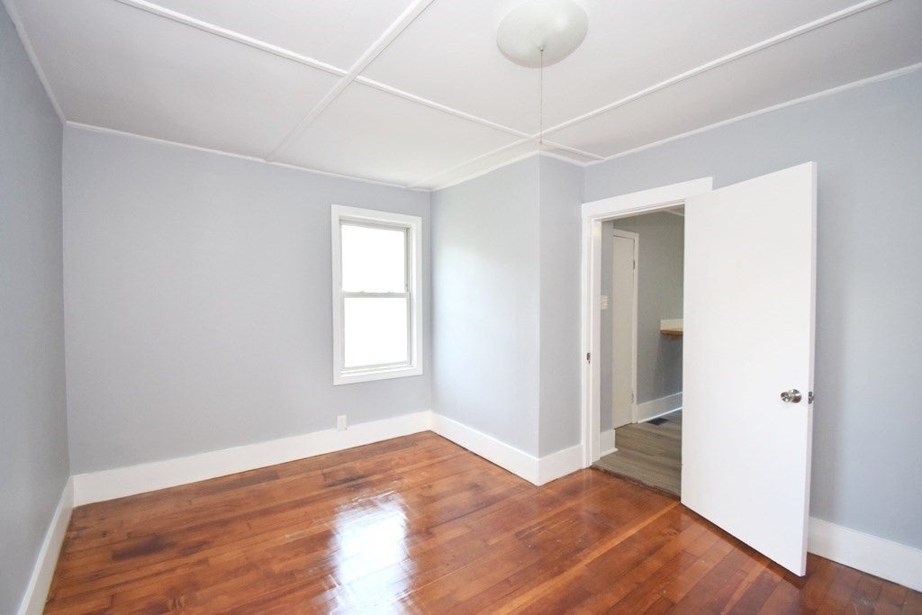 433 Putnam Hill Rd, Sutton, MA, 433 Putnam Hill Rd, Sutton, MA Photo #17