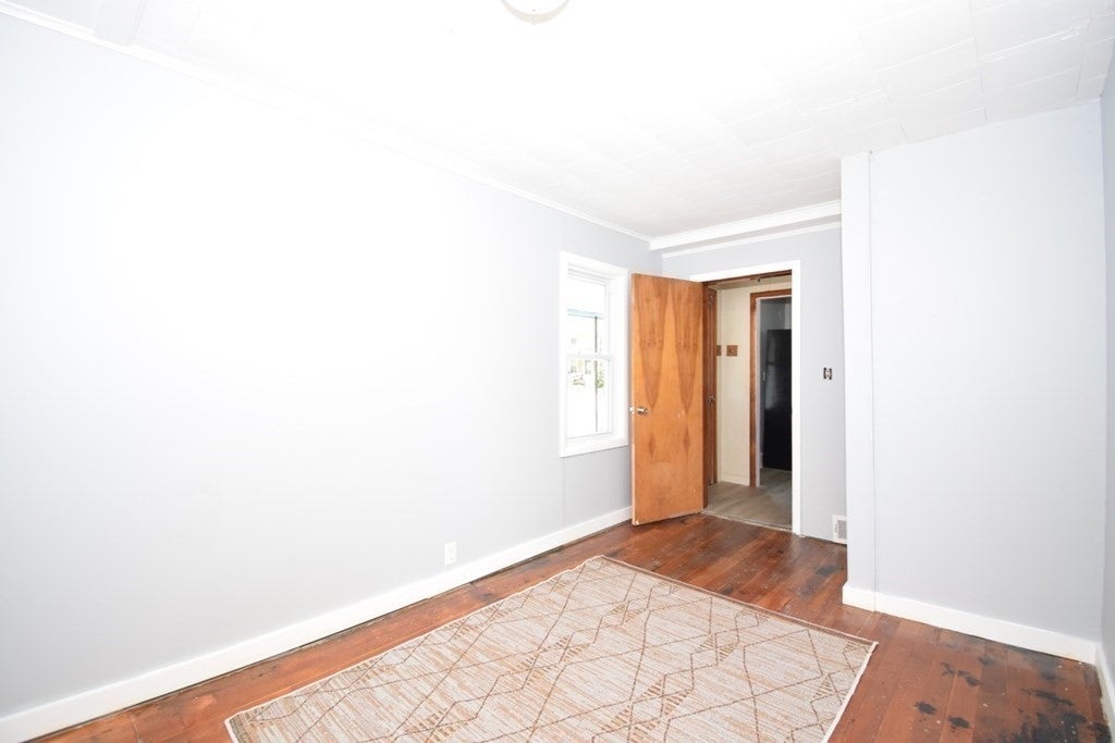 433 Putnam Hill Rd, Sutton, MA, 433 Putnam Hill Rd, Sutton, MA Photo #9
