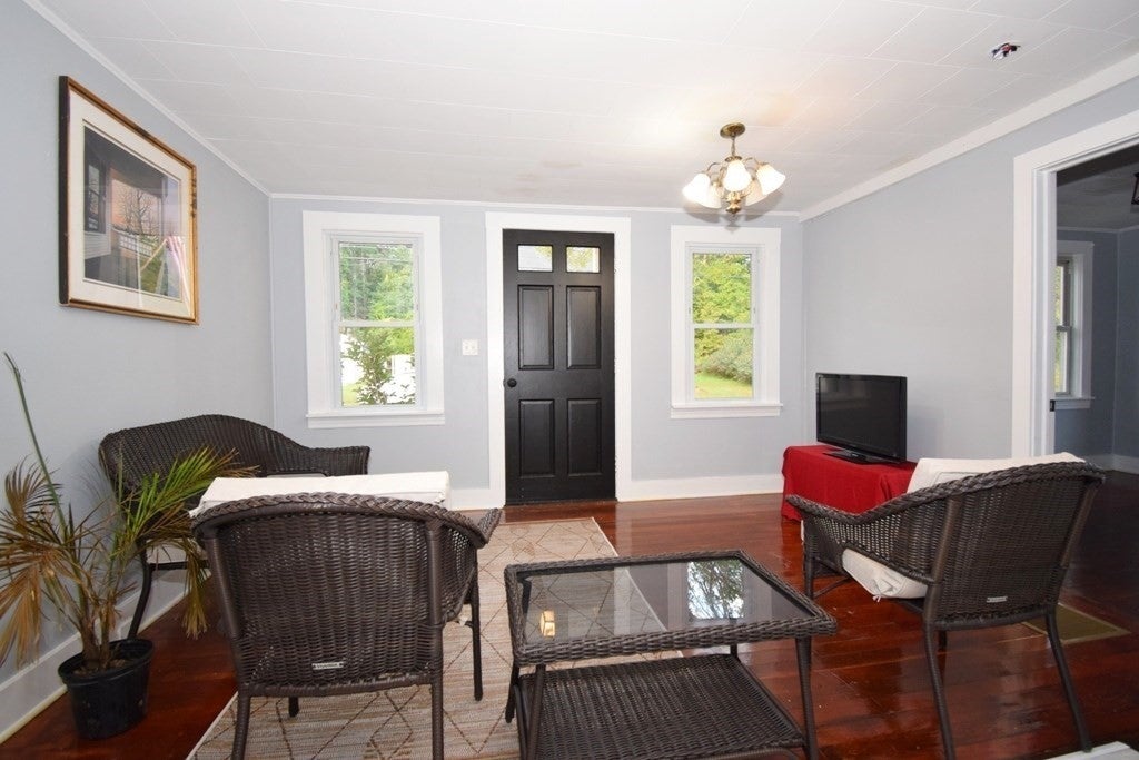433 Putnam Hill Rd, Sutton, MA, 433 Putnam Hill Rd, Sutton, MA Photo #10