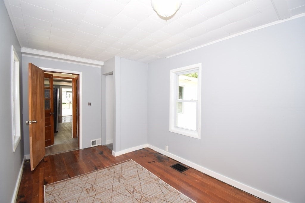 433 Putnam Hill Rd, Sutton, MA, 433 Putnam Hill Rd, Sutton, MA Photo #8