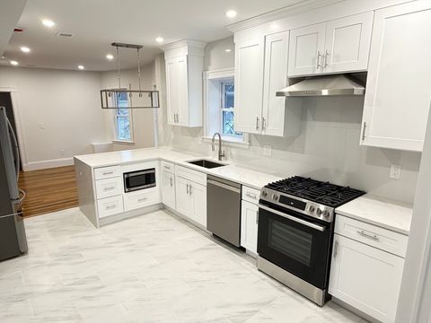 Photo of 10 Beech St #3, Cambridge, MA 02140 (MLS # 73480677)