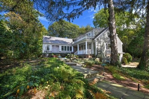 116 Saconesset Rd Falmouth MA 02540