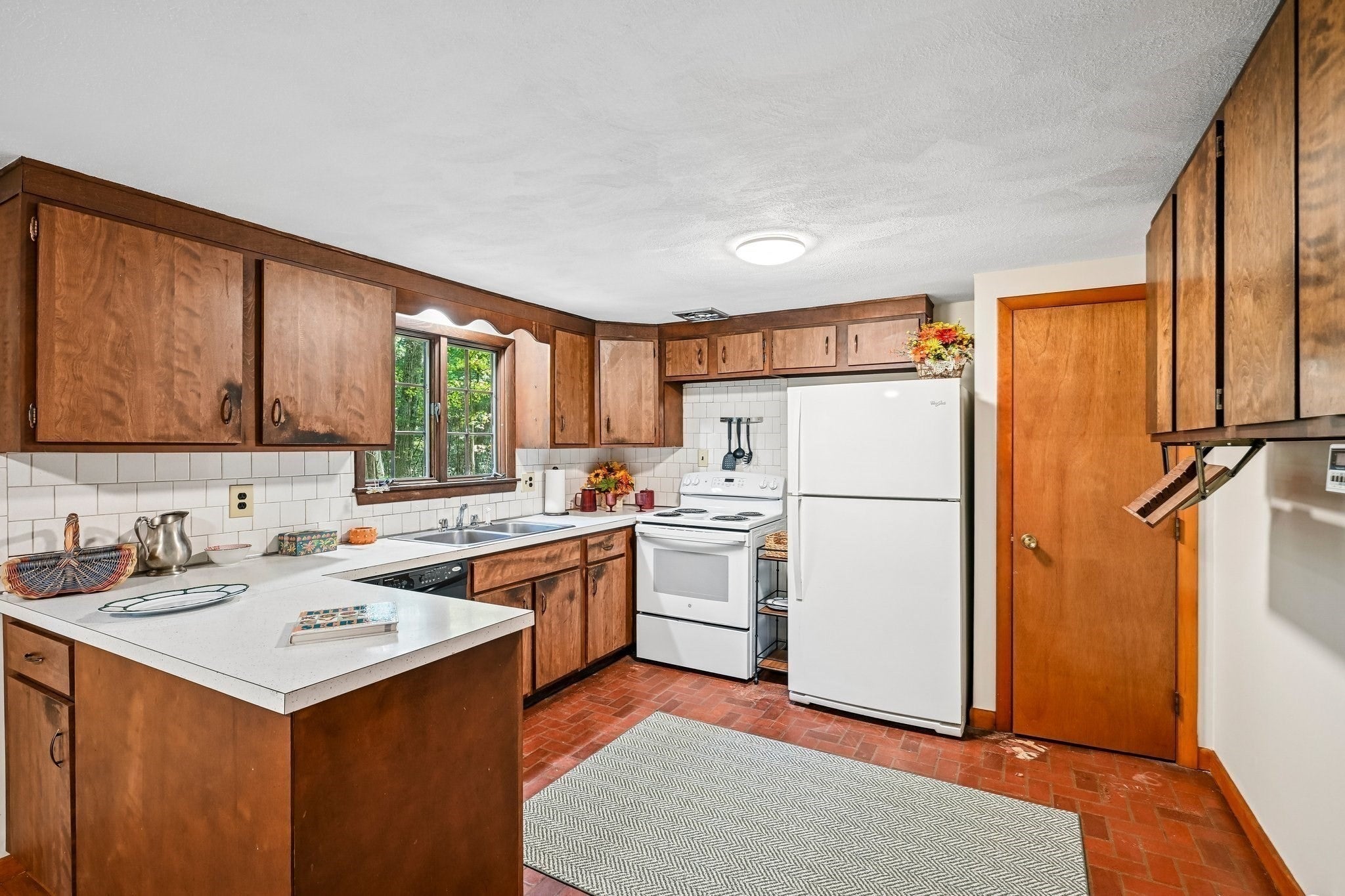 180 Hudson Rd, Stow, MA, 180 Hudson Rd, Stow, MA Photo #11