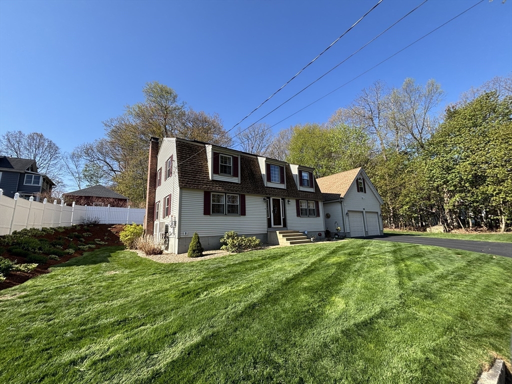 Photo of 111 Seneca St, Fitchburg, MA