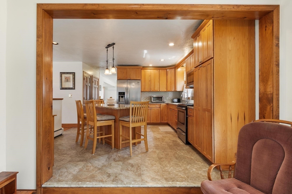 111 Seneca St, Fitchburg, MA Photo #8