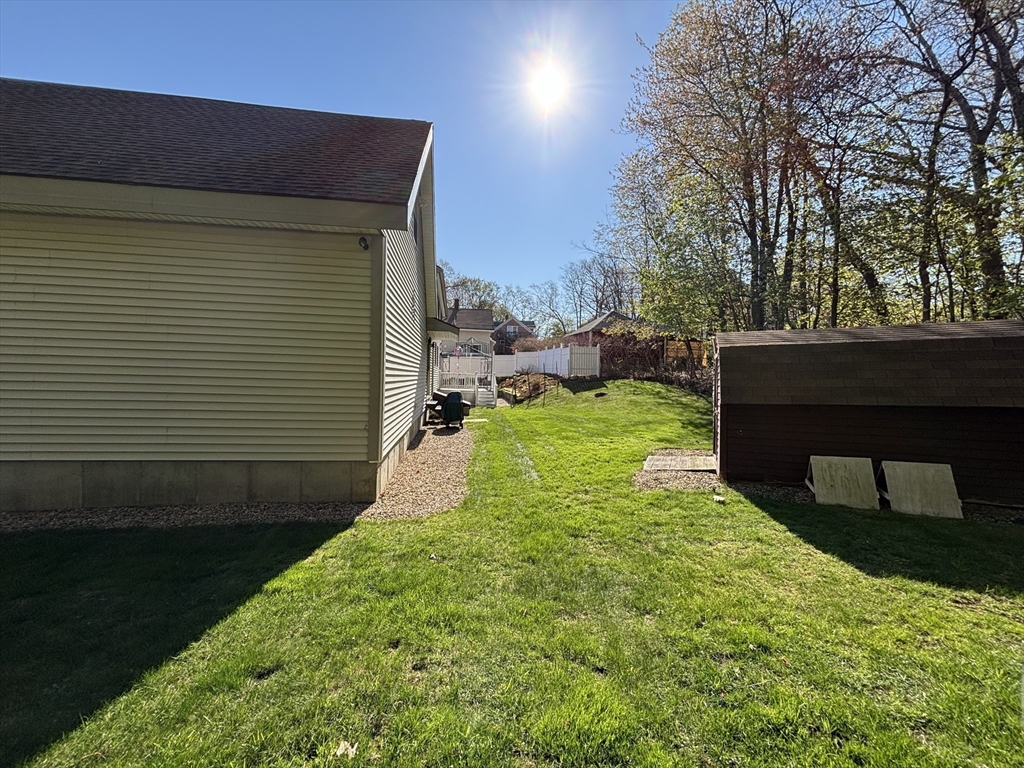 111 Seneca St, Fitchburg, MA Photo #41