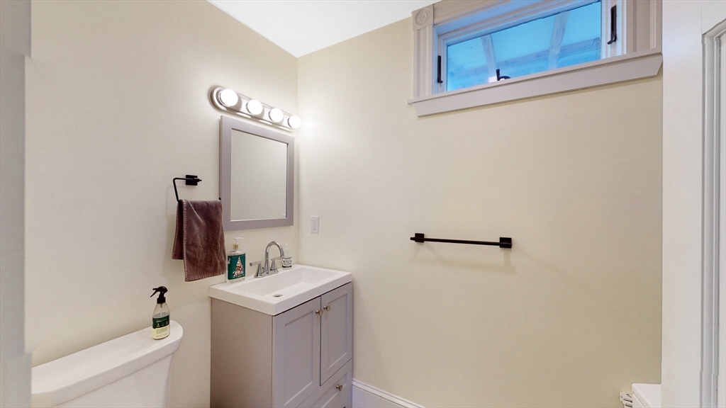 20 Litchfield Street #1, Boston, MA Photo #12