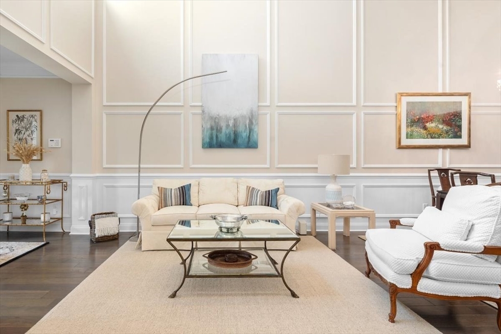 5 Brand Blvd 5