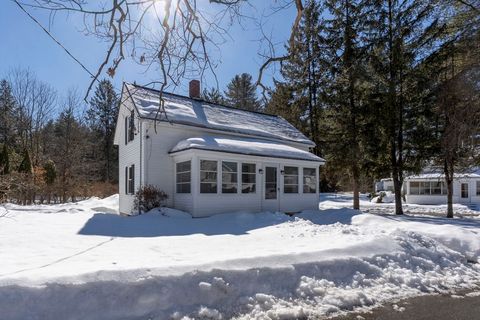 Photo of 10 Nashua St, Shirley, MA 01464 (MLS # 73483352)