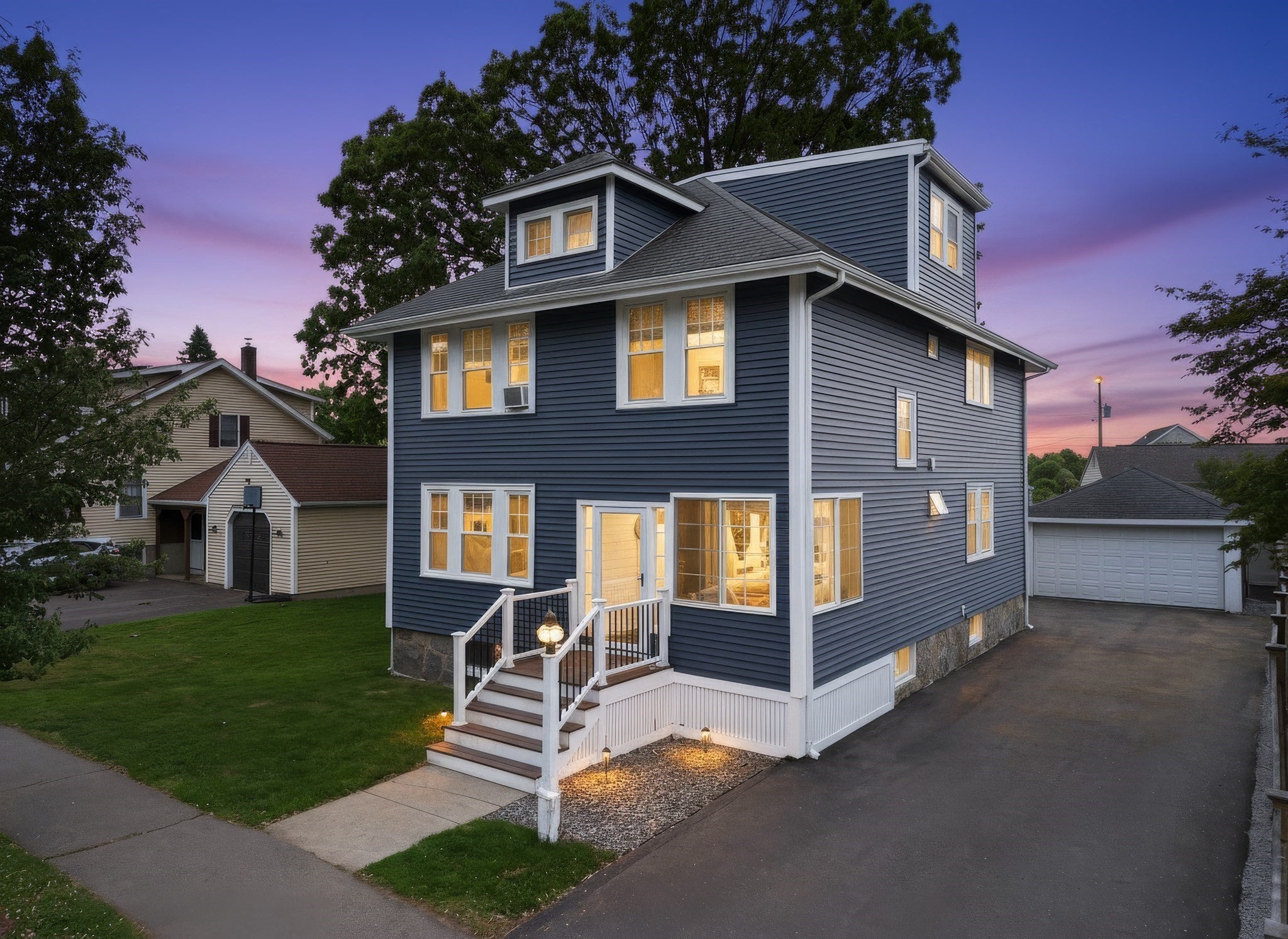 11 Conrad St