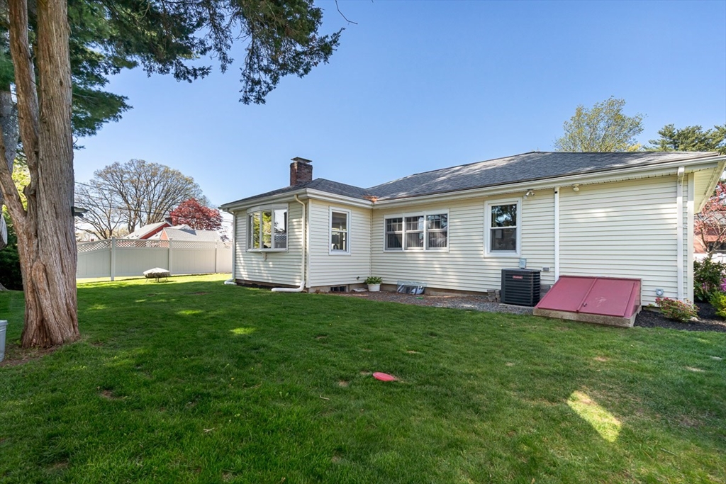 255 E Cross St, Norwood, MA Photo #34