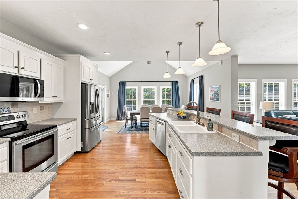 13 Larkin Ln, Hopedale, MA, 13 Larkin Ln, Hopedale, MA Photo #12