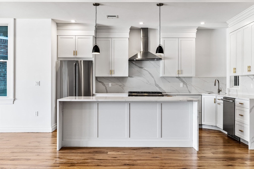 520 East Broadway 2