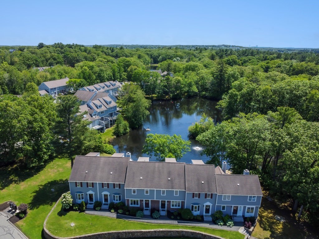 1504 Huckleberry Ct 1504